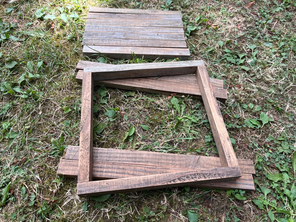 4 pieces of wood are aligned into a square so I can start to figure out how to drill the pilot holes for the screws 